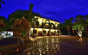 เพชรมณีกาญจน์ บีช รีสอร์ท